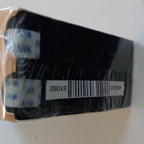 The movie 'GIANT' on VHS. - Picture 17 of 17